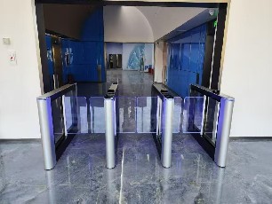 一秒通行，畅滑无忧！揭秘滑雪场全新自助检票闸机“丝滑”入闸