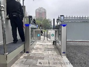铁军智能闸机厂家分享：智能人脸识别通道闸机的安装和使用