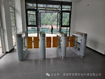 智能自助检票三辊闸在景区的应用特点