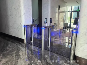 铁军智能写字楼人行通道速通门与人脸识别系统的对接
