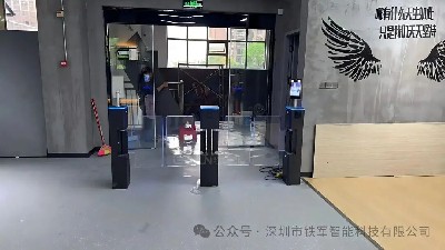 球馆扫码闸机：人工核验慢、记错消费次数？智能闸机让数据自动记录