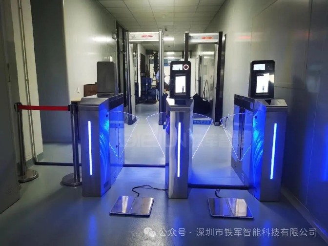 人行通道闸机翼闸的功能特点及应用场所