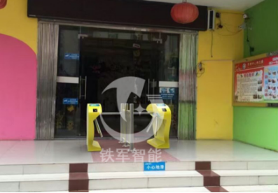 铁军智能幼儿园专用三辊闸 为幼苗安全成长保驾护航