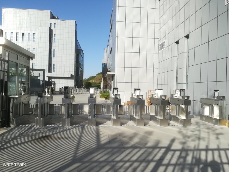 新疆铭威电子人脸识别摆闸项目