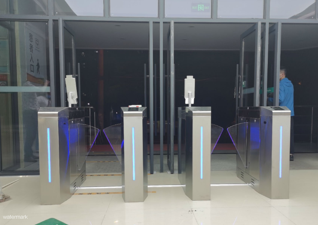 人脸识别测温闸机的功能原理及解决方案