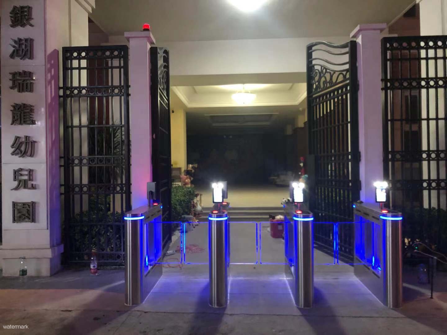 测温识别健康码闸机已成为幼儿园必不可少的防疫设备