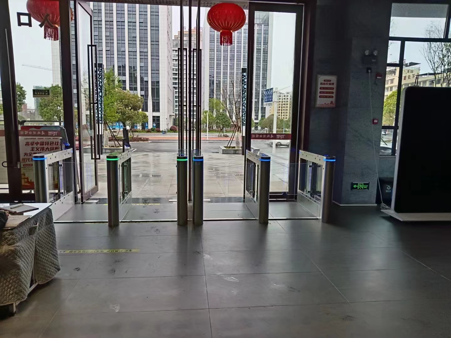 智能化演唱会门禁闸机保障安全提升入场效率