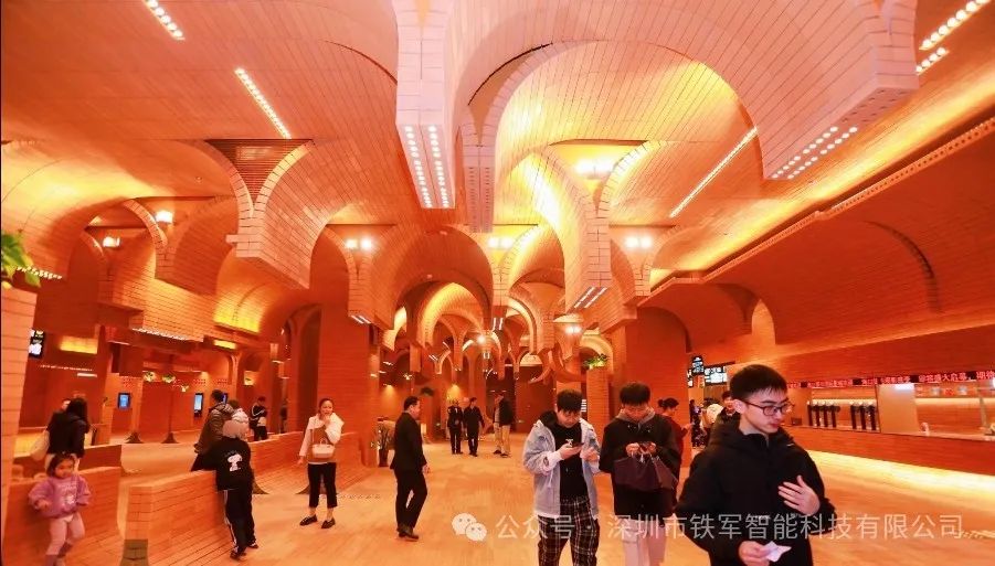 海口银兴国际影城（高兴里HEYLED店)上线铁军智能票务闸机