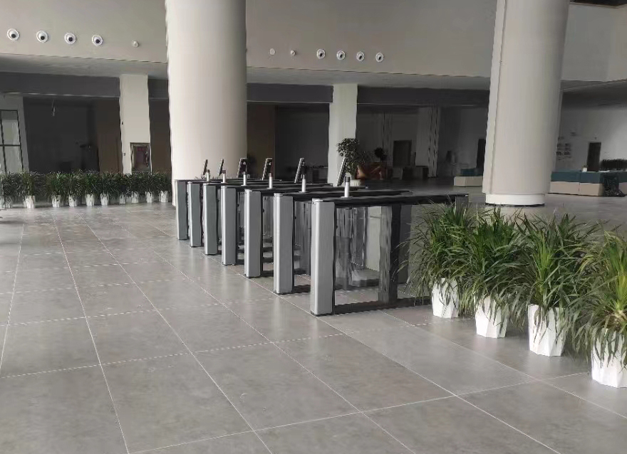 智慧校园通道闸门禁系统的发展过程