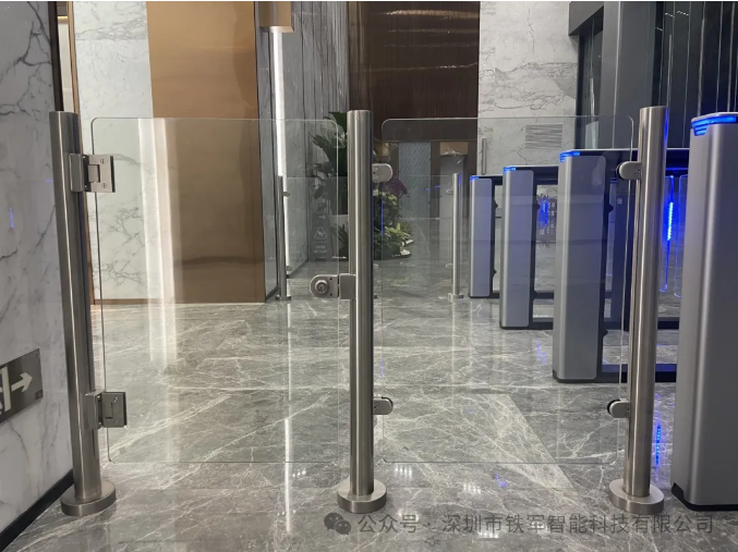 铁军闸机厂家分享：试想人行通道闸机与AI结合会带给大家哪些不一样的体验？