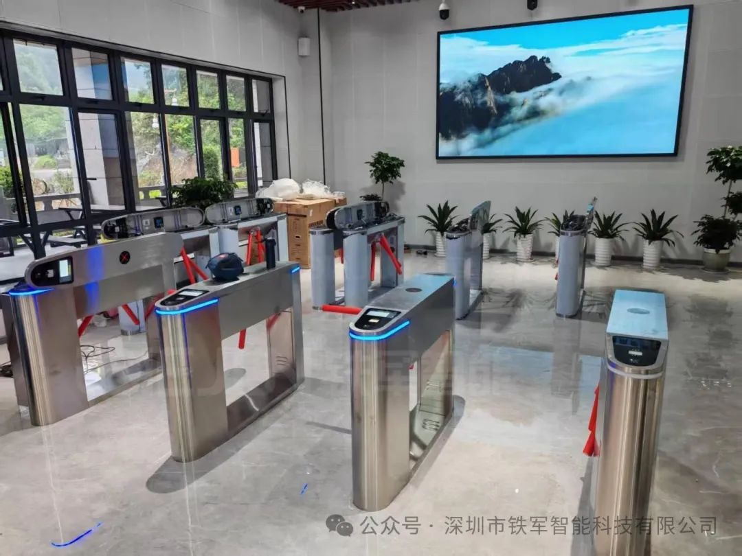 雨季景区闸机守卫指南：防水防锈与故障率解析