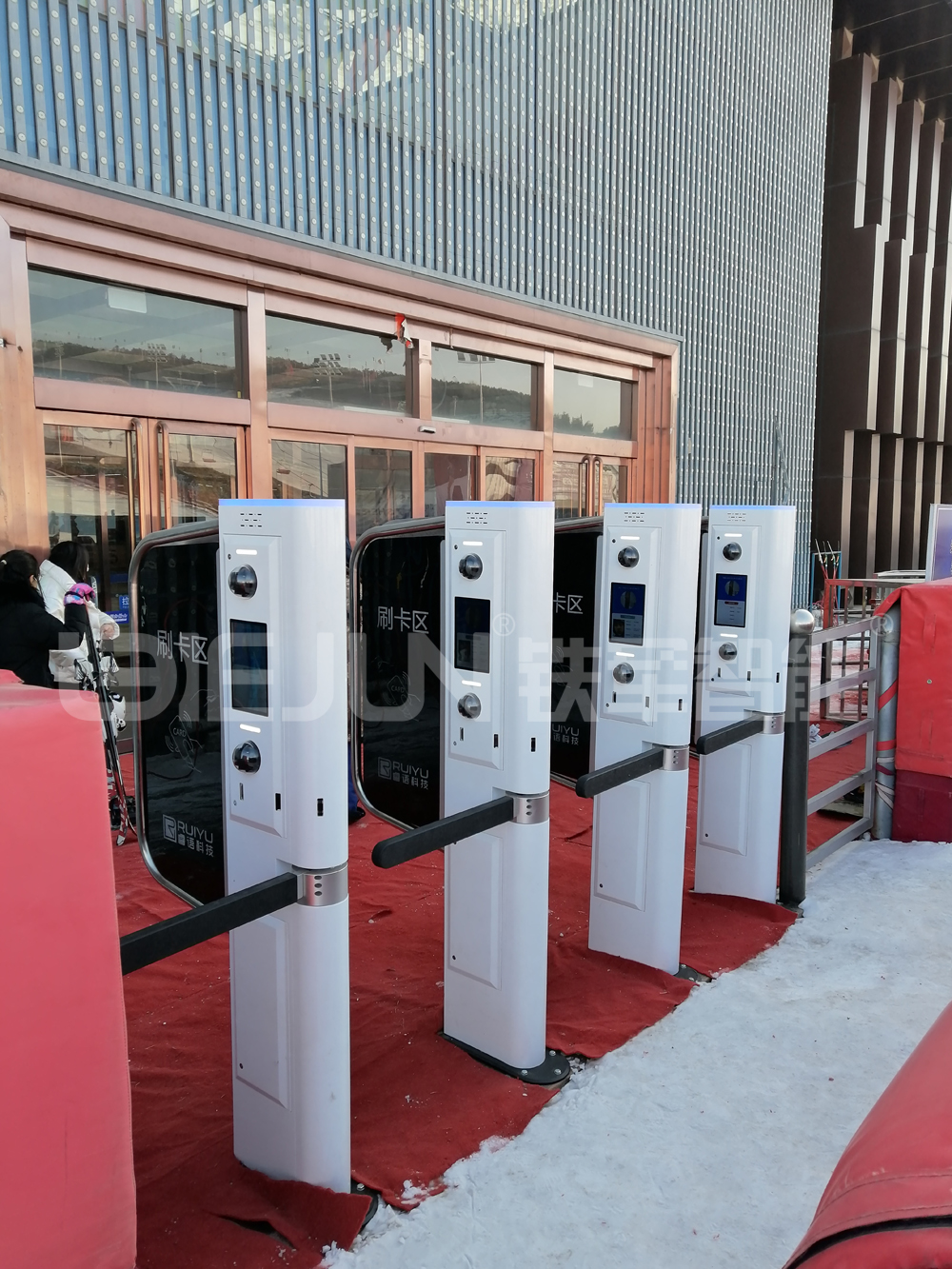 1759024371150283.jpg 2.jpg