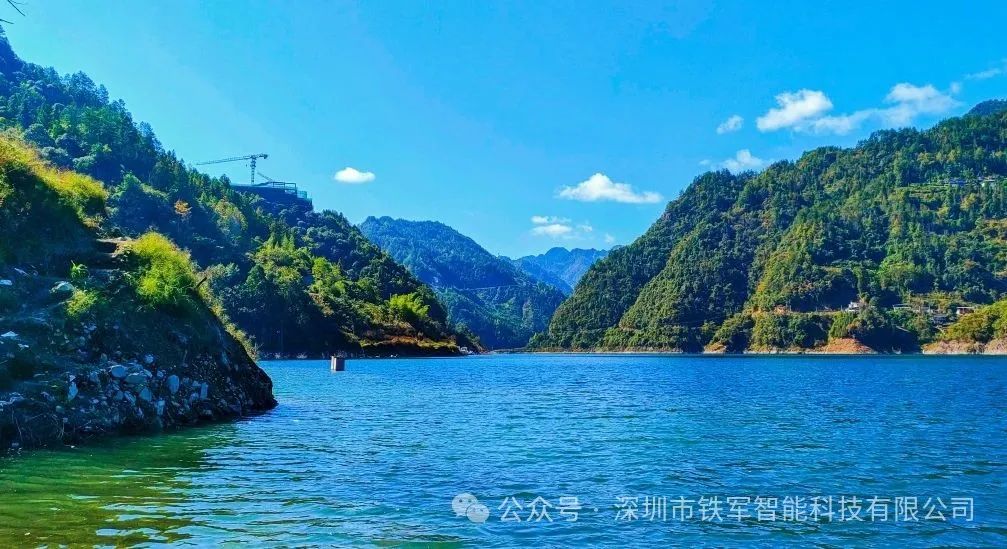 景区闸机检票口品牌厂家：铁军智能凭军工品质与高端颜值成就标杆