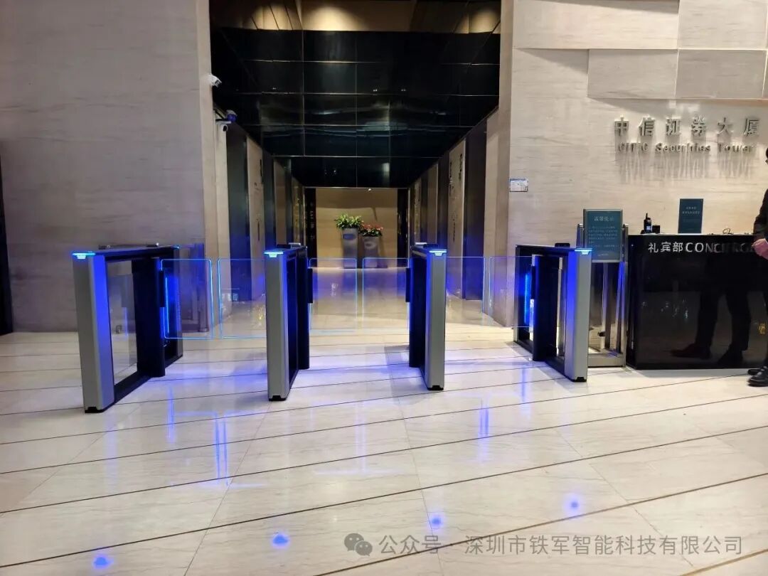 智能升级，高效管控：写字楼人行通道闸门禁考勤一体化解决方案