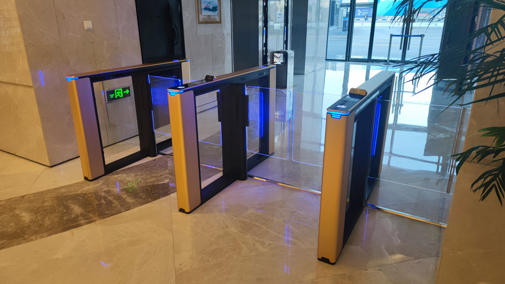 智能化通道闸机成为小区智能化管理的必备设备